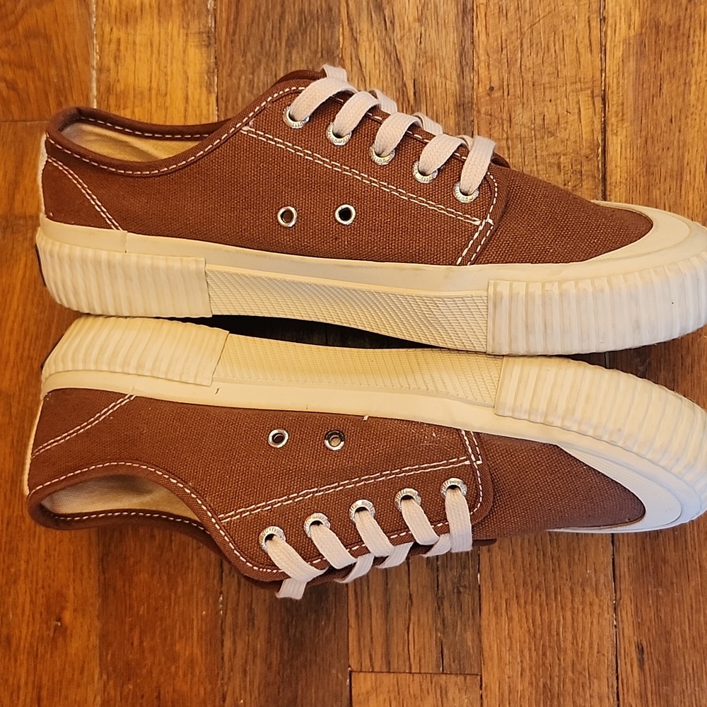Guffy "Spicewood" Brown Canvas Sneakers 9